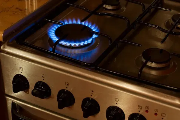 Gas