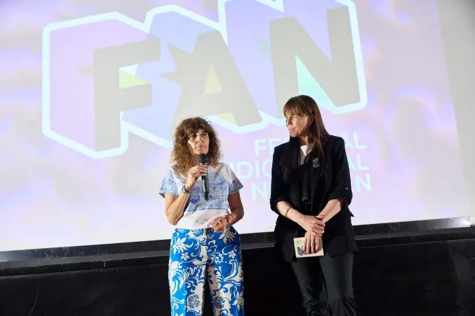 tana-fan-691x460